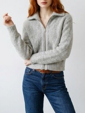 Aritzia Light Gray Zip-Front Fuzzy Sweater Jacket